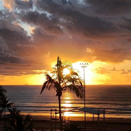 Apartamento Peruibe Pe Na Areia!!! Dış mekan fotoğraf